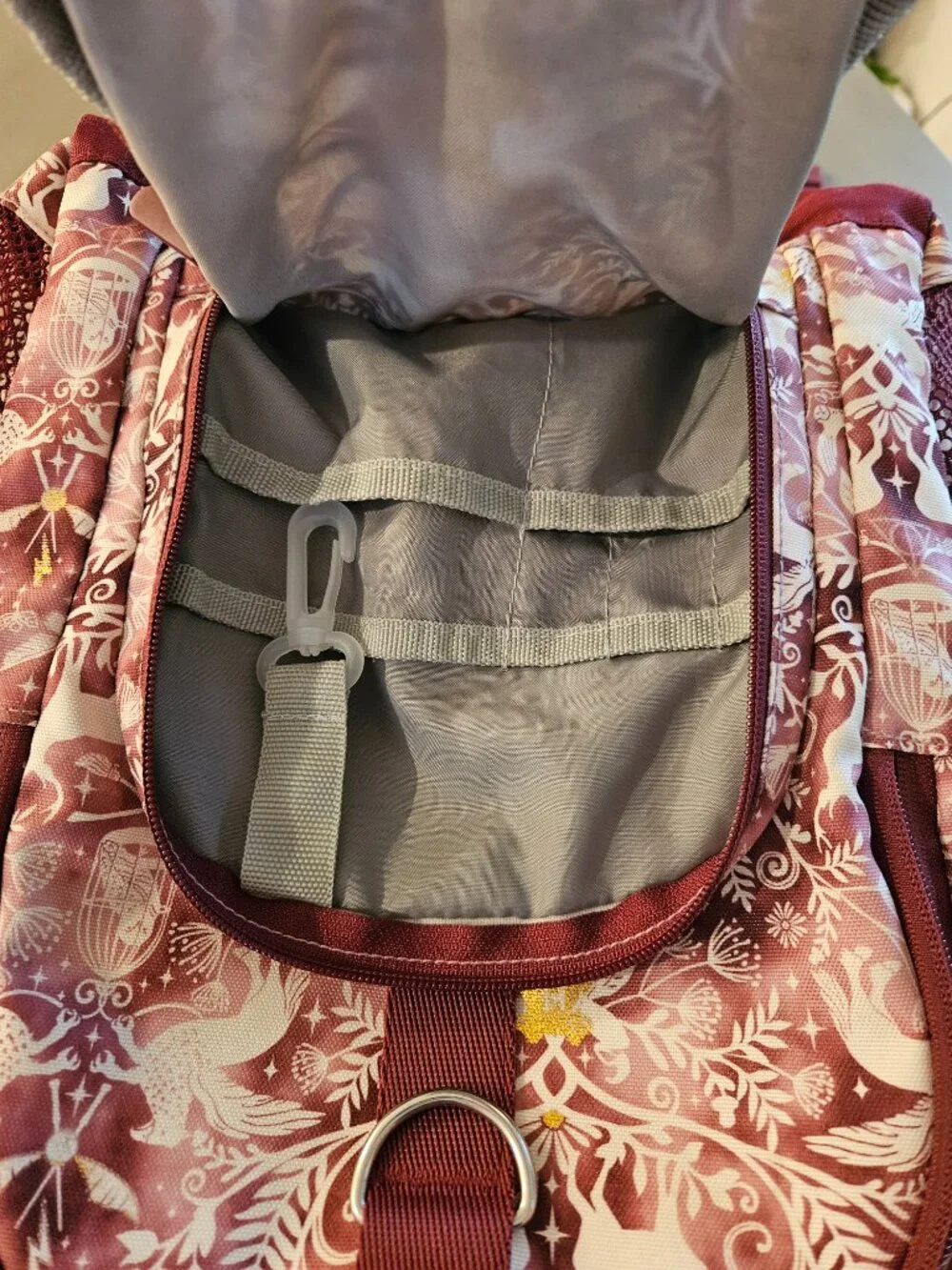 Pottery Barn Teen Harry Potter Burgundy Backpack Hedwig Hippogriffs Patronuses